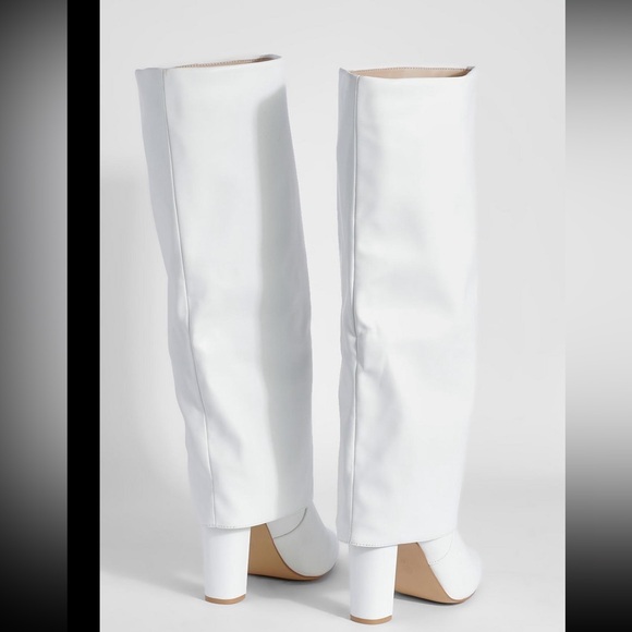 Boohoo white knee-high wide-width fold over leather boots | size 9 - Picture 4 of 7